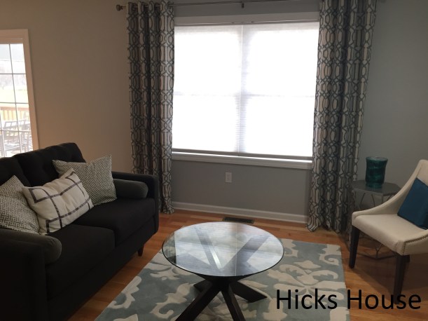 Hicks House | Arctic Gray Olé
